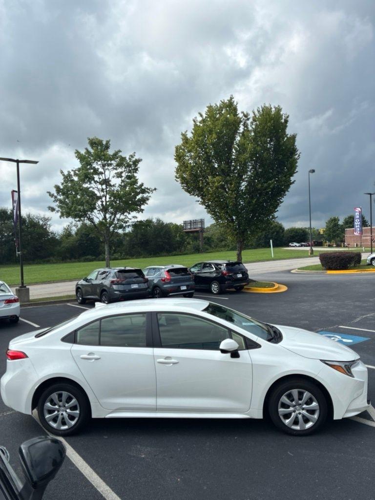 Toyota Corolla Hybrid LE FWD (Natl) 2026
