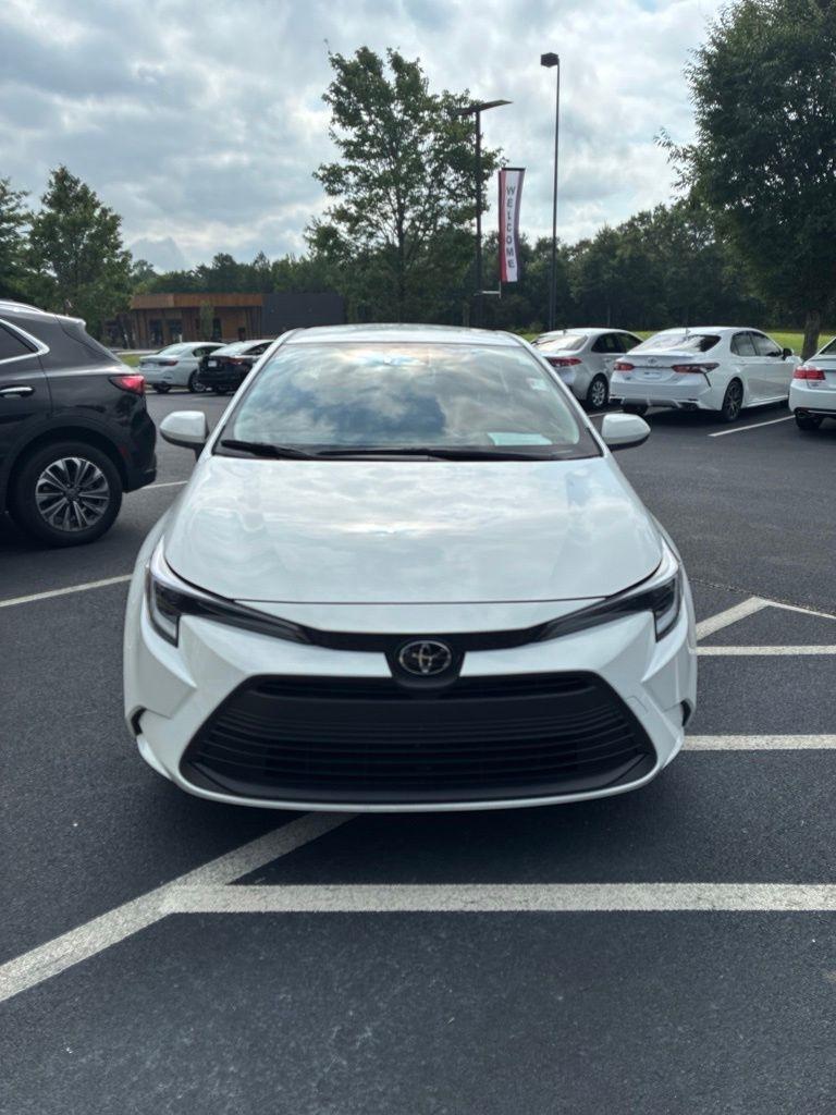 Toyota Corolla Hybrid LE FWD (Natl) 2026