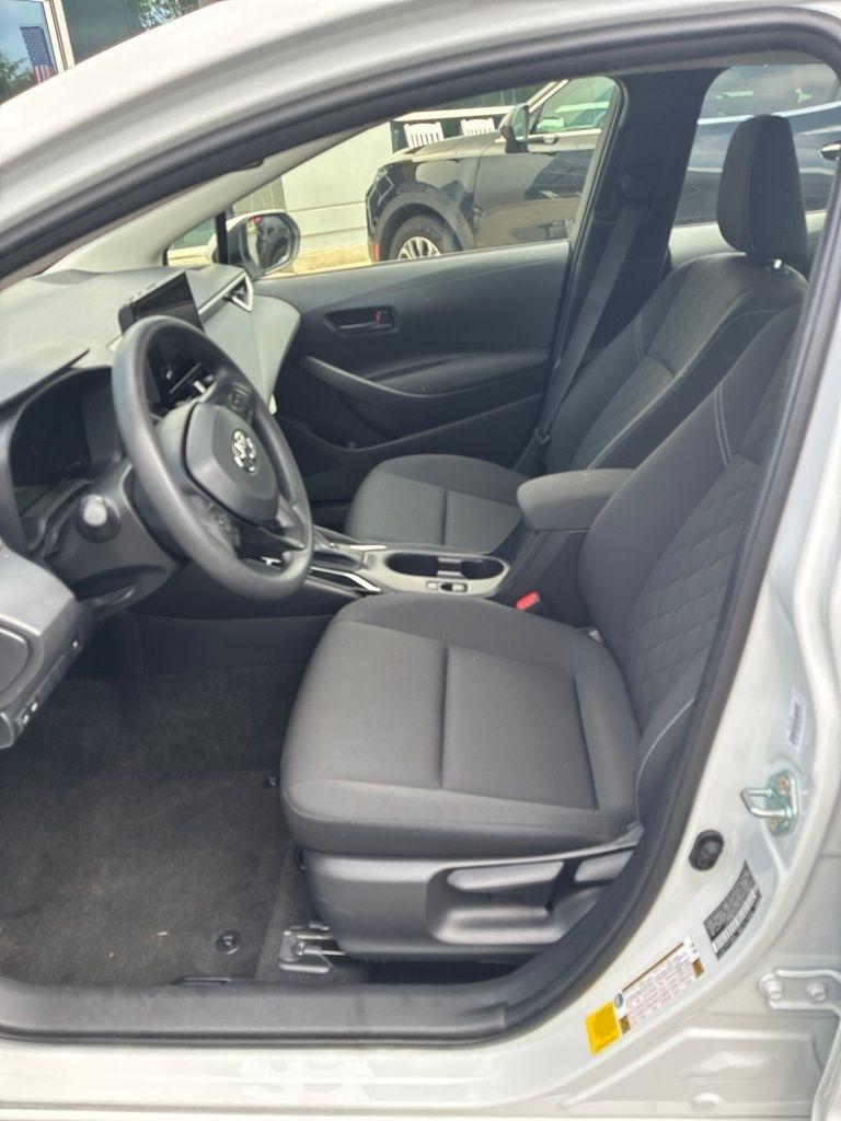 Toyota Corolla Hybrid LE FWD (Natl) 2026