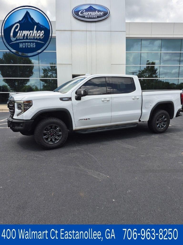 GMC Sierra 1500 4WD Crew Cab 147" AT4X 2024