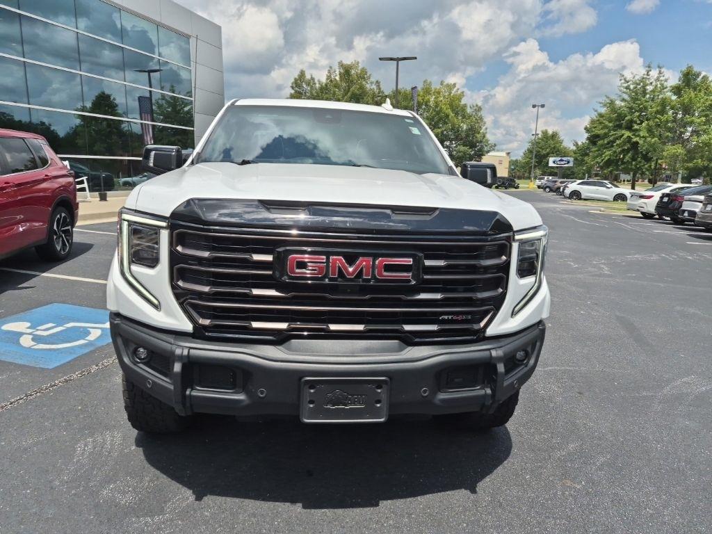 GMC Sierra 1500 4WD Crew Cab 147" AT4X 2024