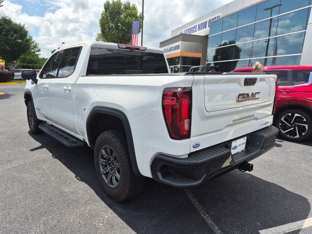 GMC Sierra 1500 4WD Crew Cab 147" AT4X 2024