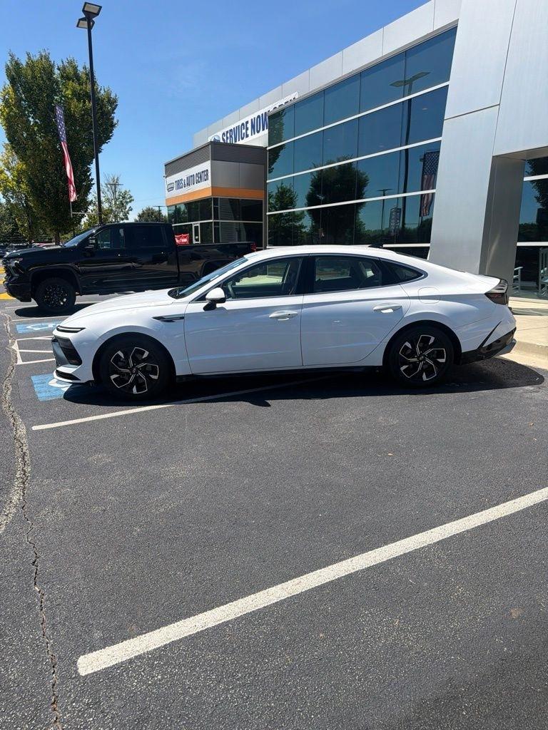 Hyundai Sonata SEL 2.5L FWD 2024