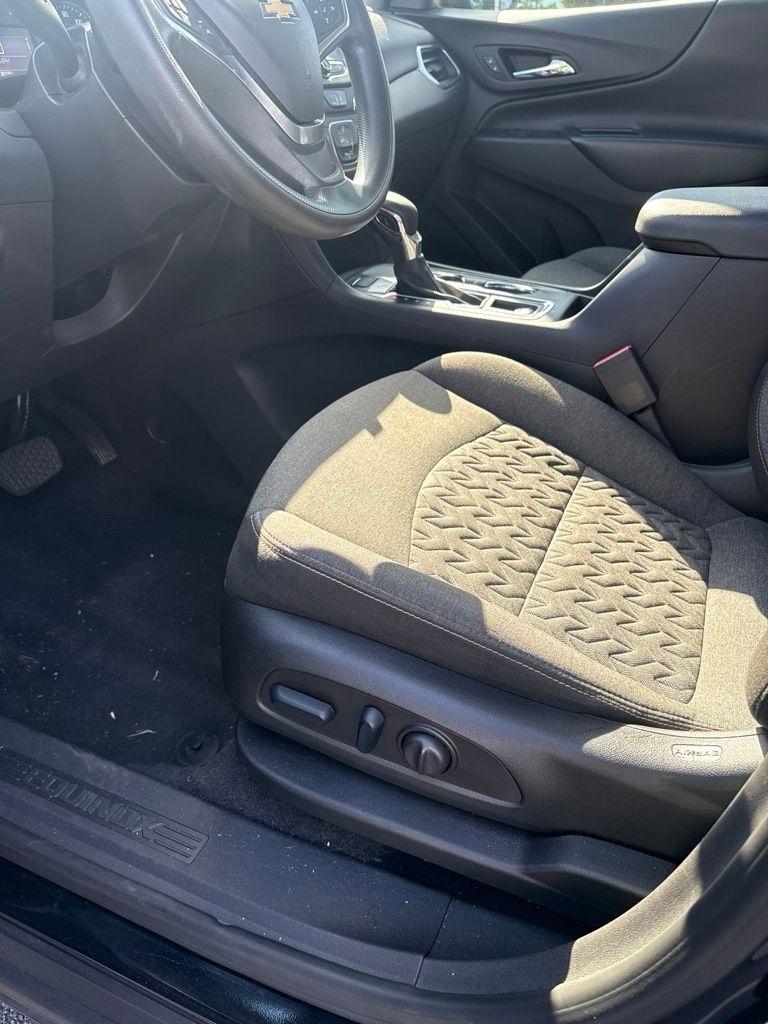 Chevrolet Equinox AWD 4dr LT w/1LT 2023