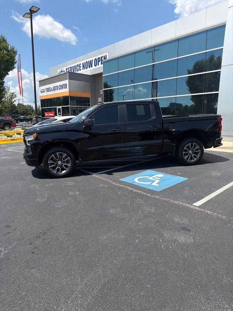 Chevrolet Silverado 1500 2WD Crew Cab 147" RST 2024