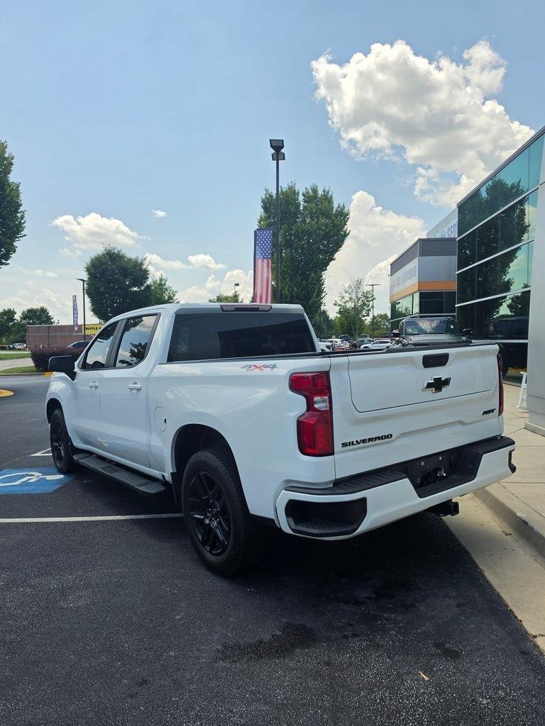 Chevrolet Silverado 1500 4WD Crew Cab 147" RST 2024