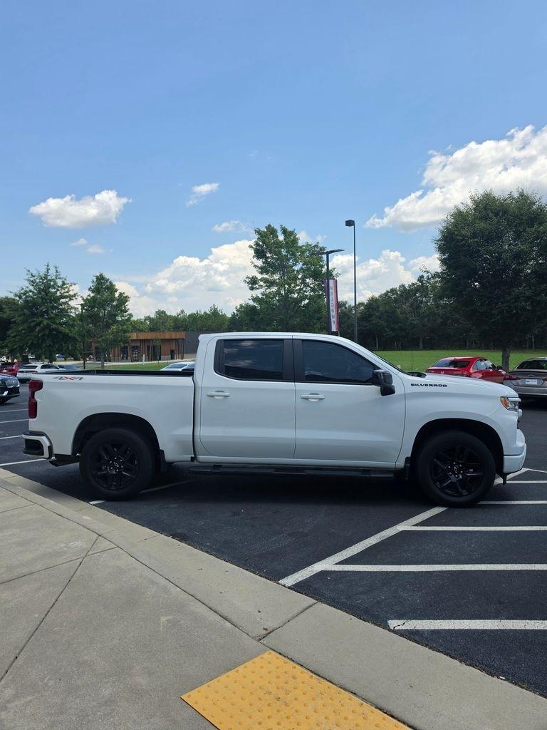 Chevrolet Silverado 1500 4WD Crew Cab 147" RST 2024