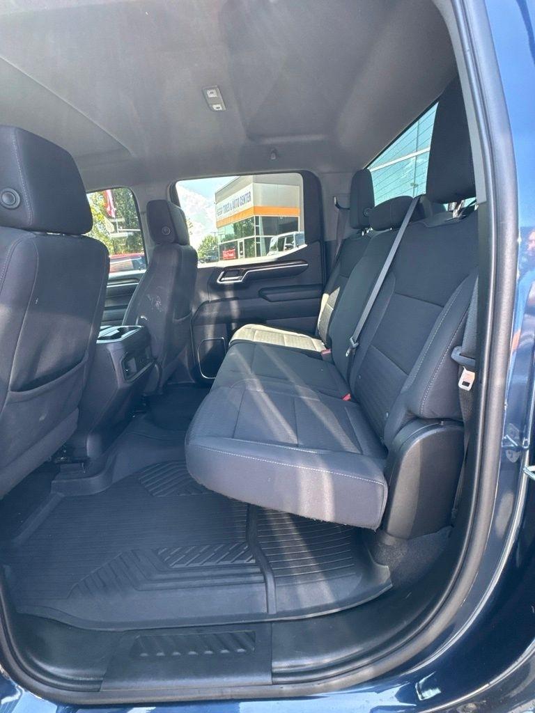 Chevrolet Silverado 1500 4WD Crew Cab 147" RST 2022