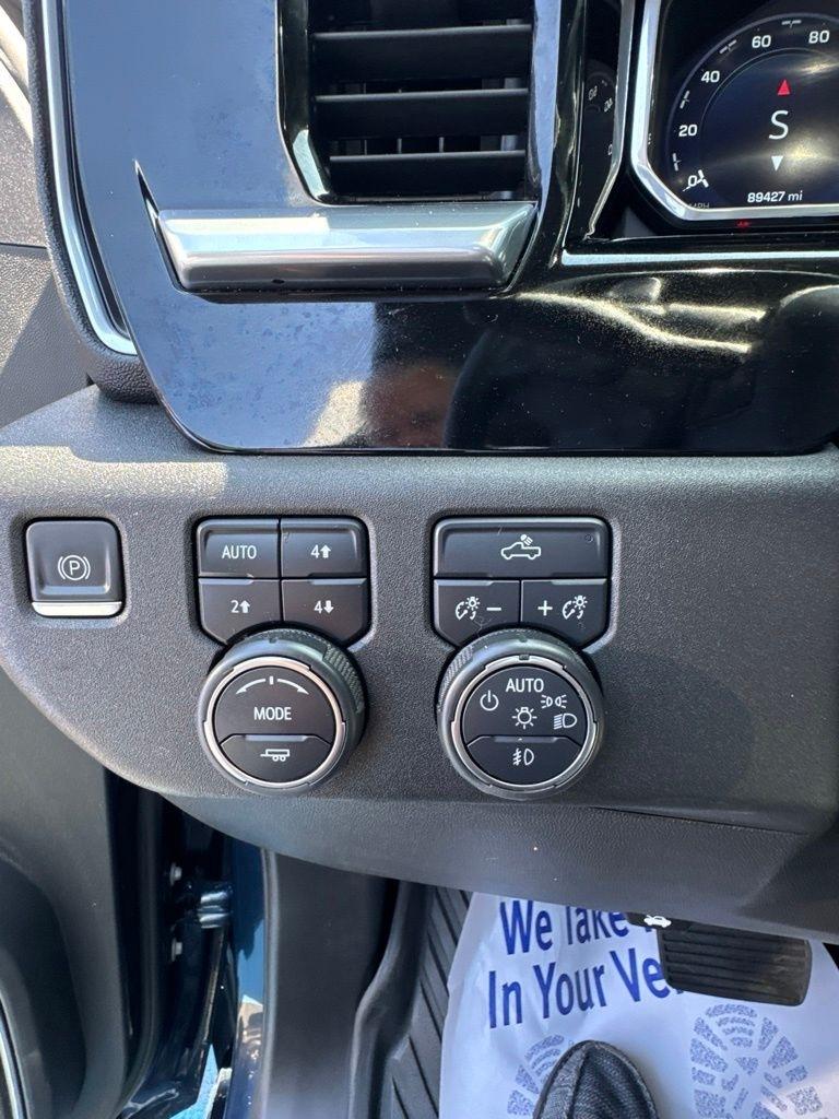 Chevrolet Silverado 1500 4WD Crew Cab 147" RST 2022