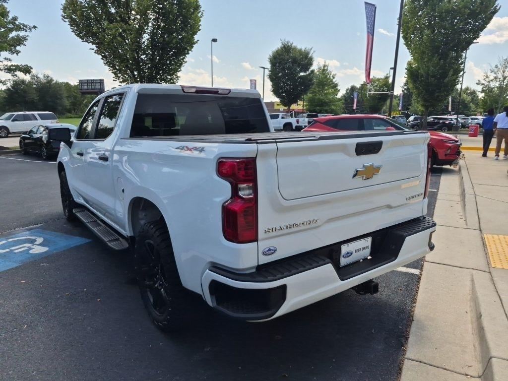 Chevrolet Silverado 1500 4WD Crew Cab 147" Custom 2023