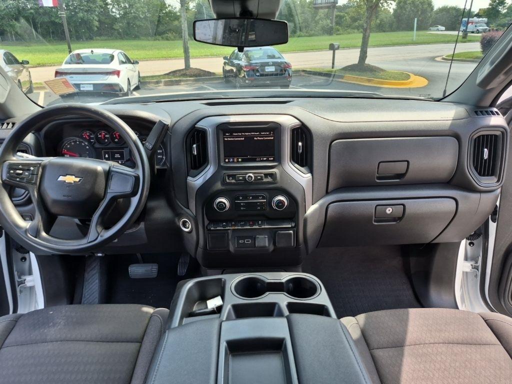 Chevrolet Silverado 1500 4WD Crew Cab 147" Custom 2023