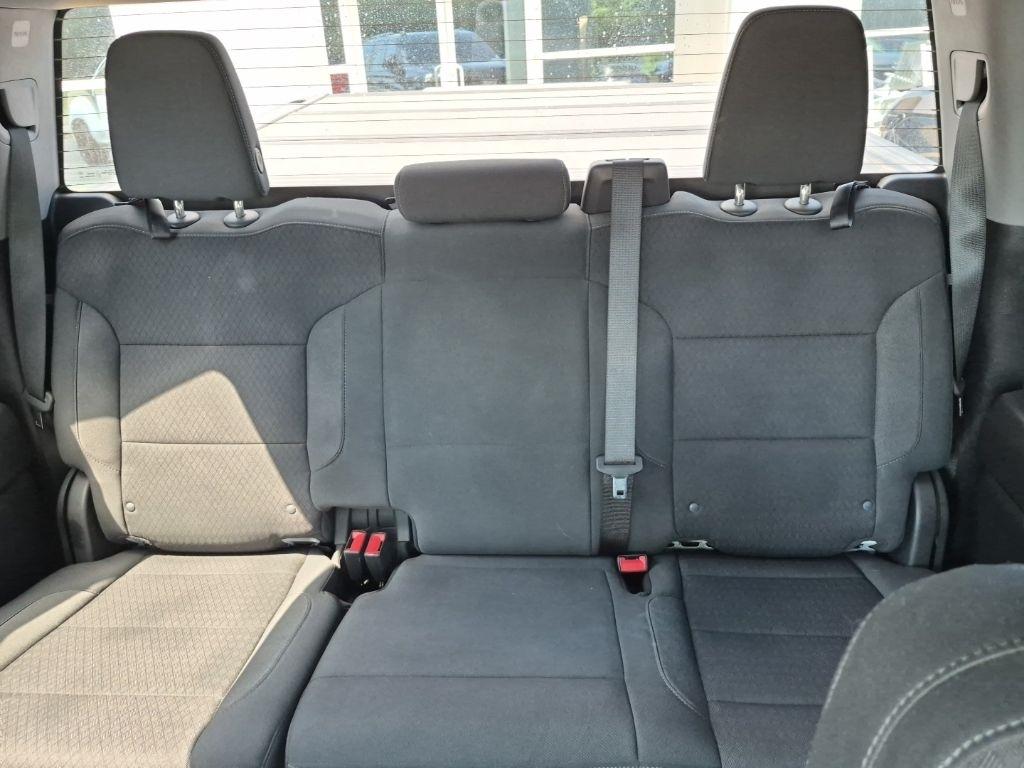 Chevrolet Silverado 1500 4WD Crew Cab 147" Custom 2023
