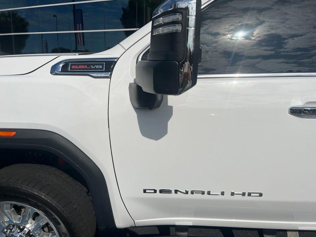 GMC Sierra 2500HD 4WD Crew Cab 159" Denali 2022