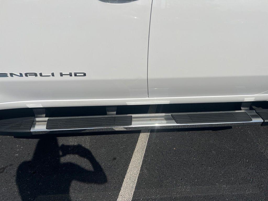 GMC Sierra 2500HD 4WD Crew Cab 159" Denali 2022