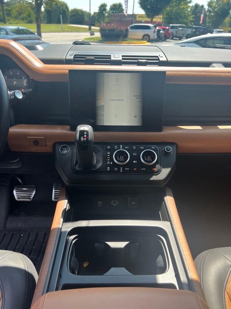 Land Rover Defender 130 X AWD 2023