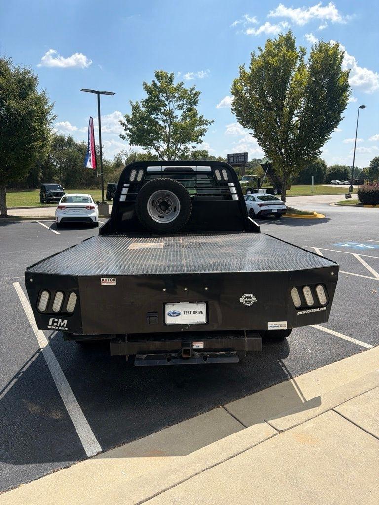 Ford Super Duty F-350 DRW Lariat 4WD Crew Cab 179" WB 60" CA 2022