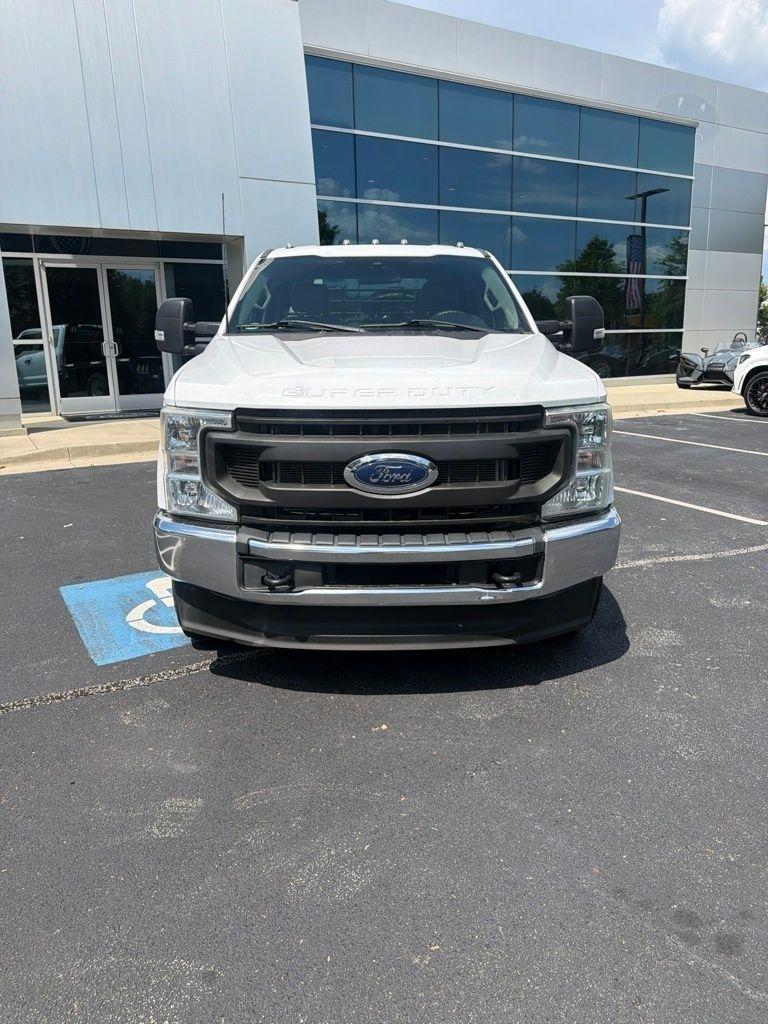 Ford Super Duty F-350 DRW Lariat 4WD Crew Cab 179" WB 60" CA 2022