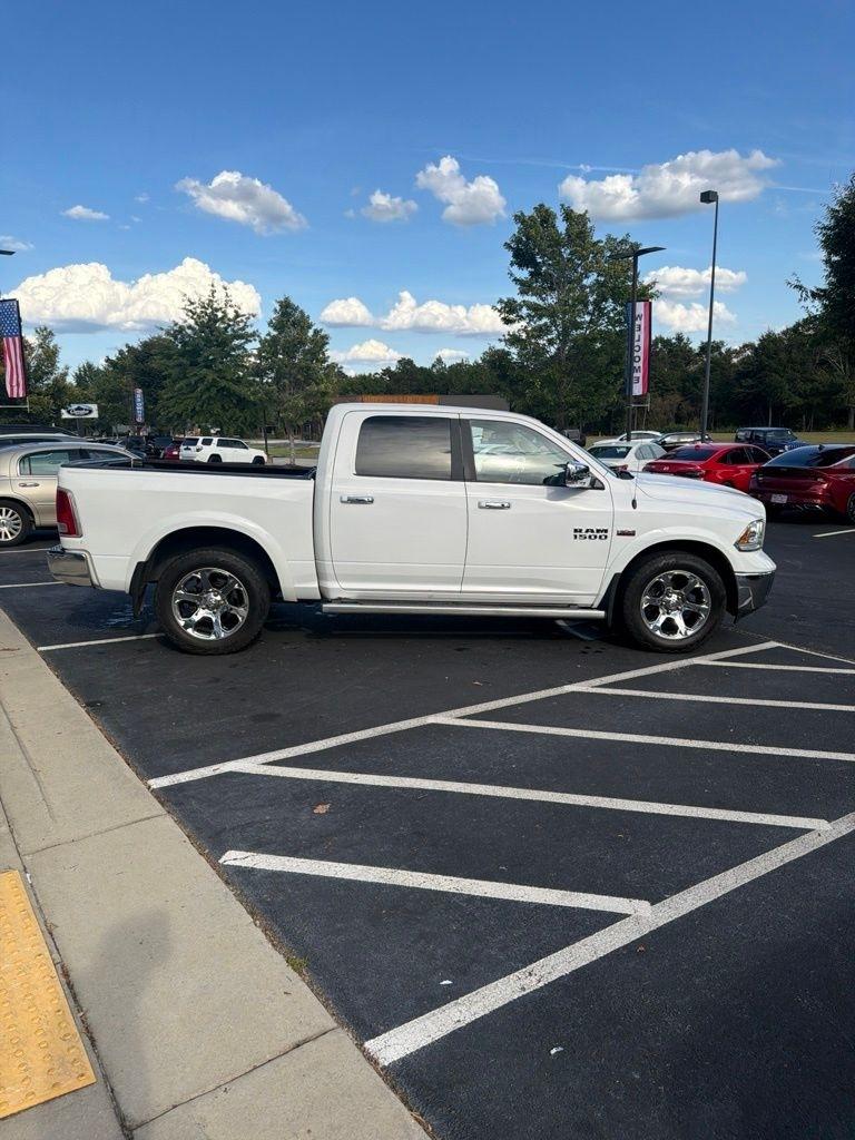 RAM 1500 Laramie 4x4 Crew Cab 5'7" Box 2018
