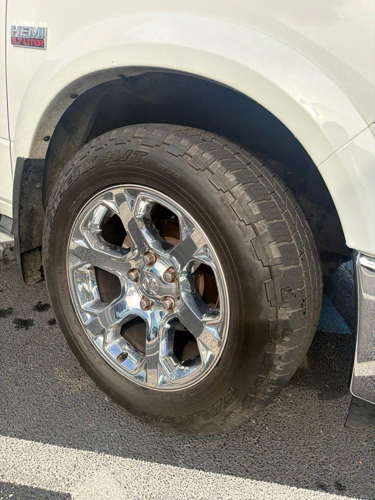 RAM 1500 Laramie 4x4 Crew Cab 5'7" Box 2018