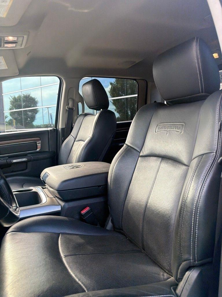 RAM 1500 Laramie 4x4 Crew Cab 5'7" Box 2018