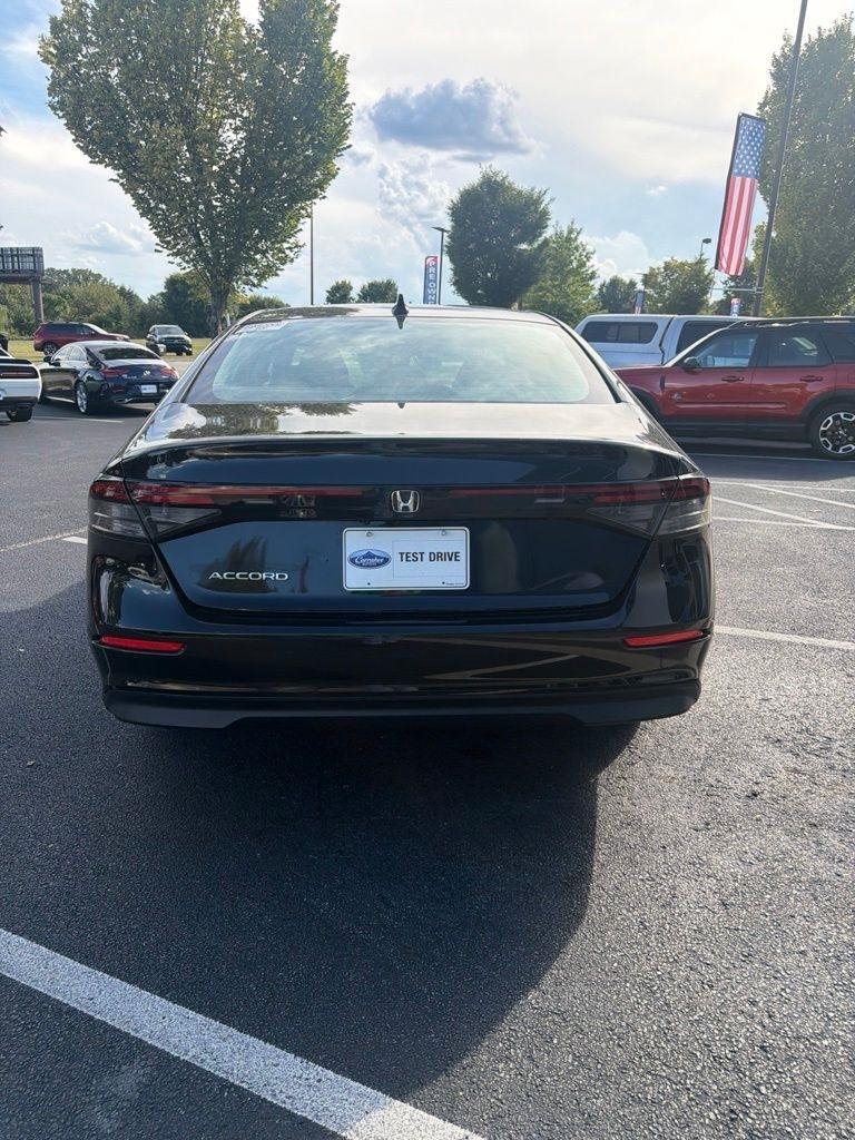 Honda Accord Sedan LX CVT 2024
