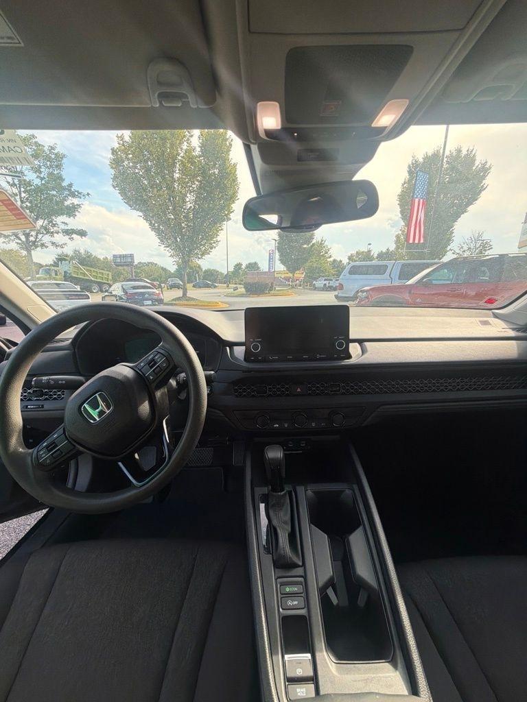 Honda Accord Sedan LX CVT 2024