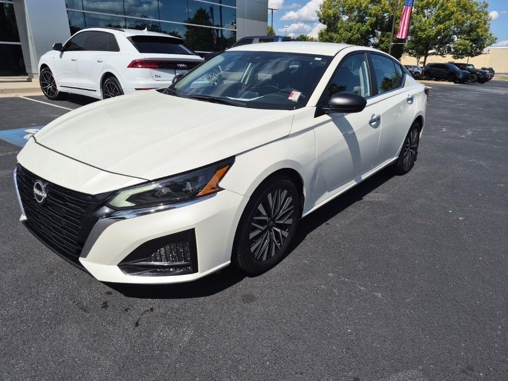 Nissan Altima 2.5 SV Sedan 2024