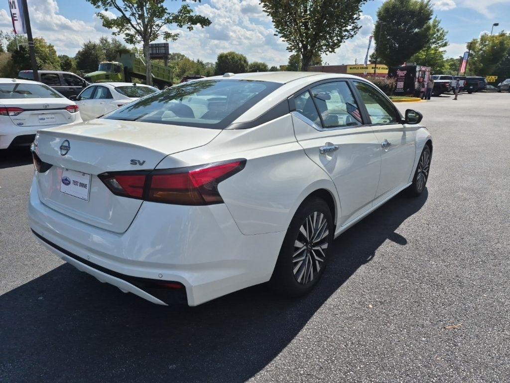 Nissan Altima 2.5 SV Sedan 2024