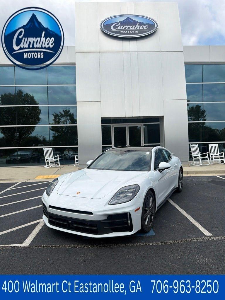 Porsche Panamera RWD 2025