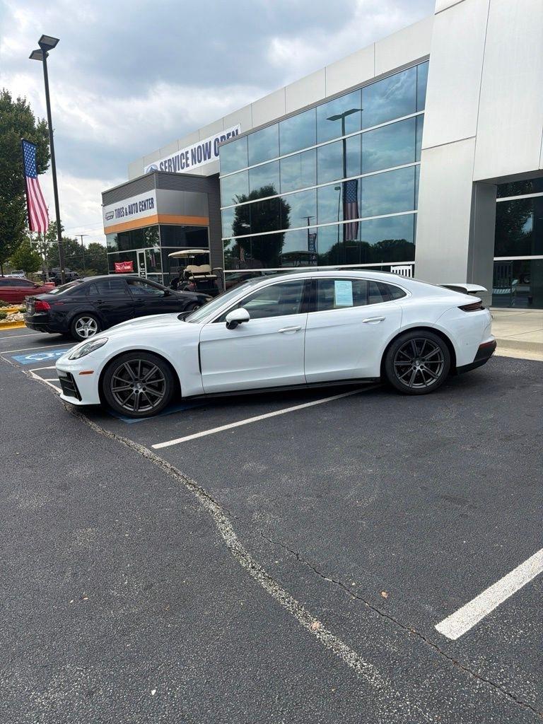 Porsche Panamera RWD 2025