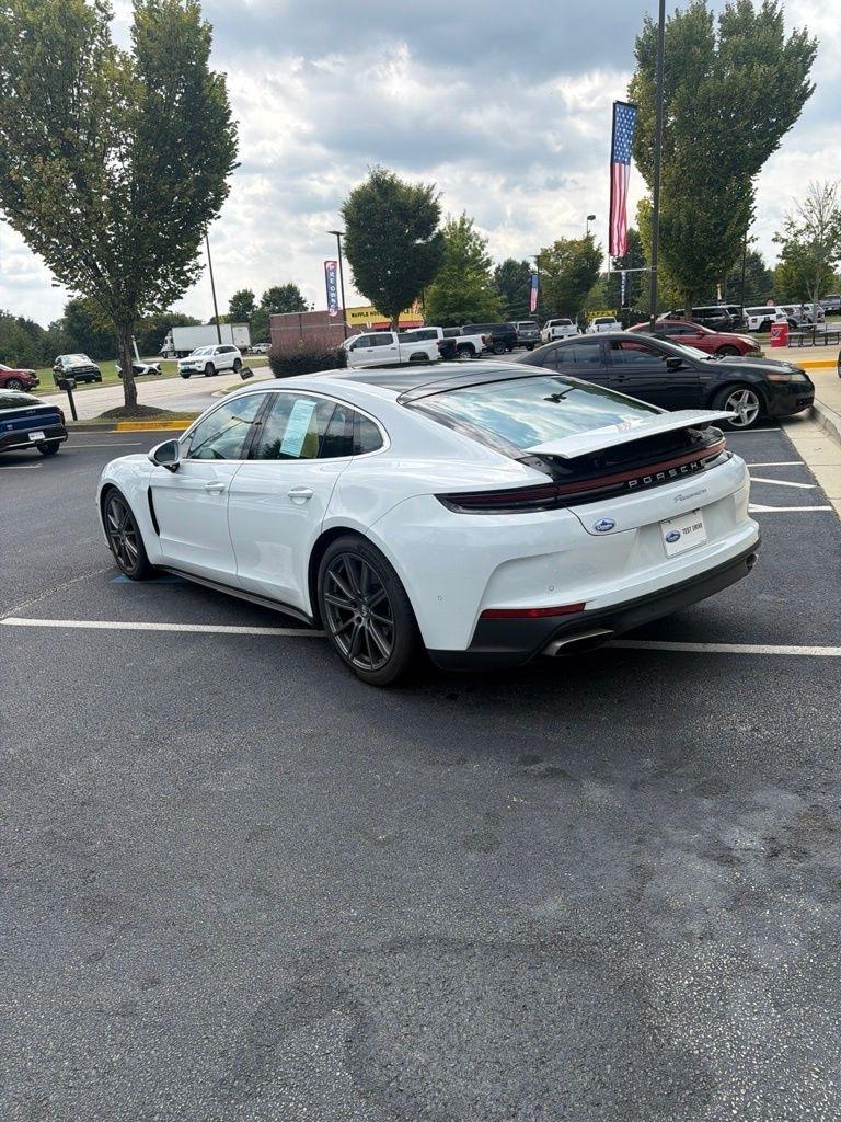Porsche Panamera RWD 2025