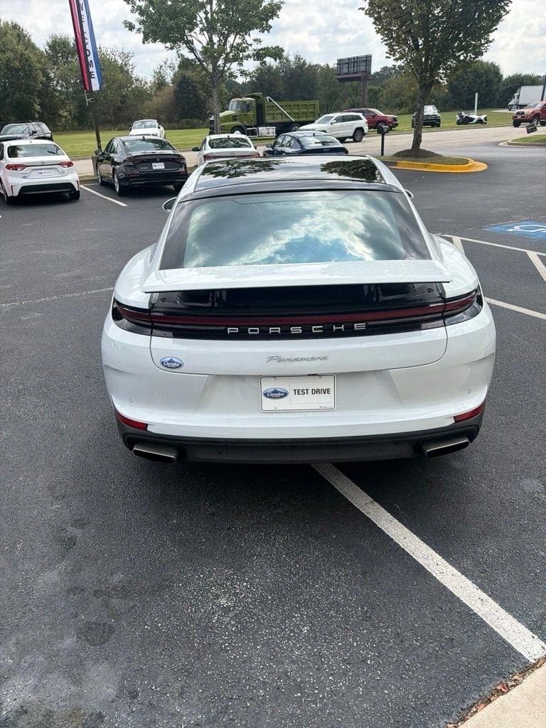 Porsche Panamera RWD 2025