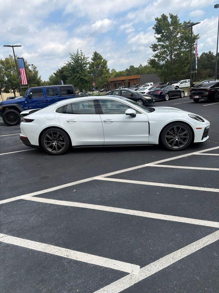 Porsche Panamera RWD 2025