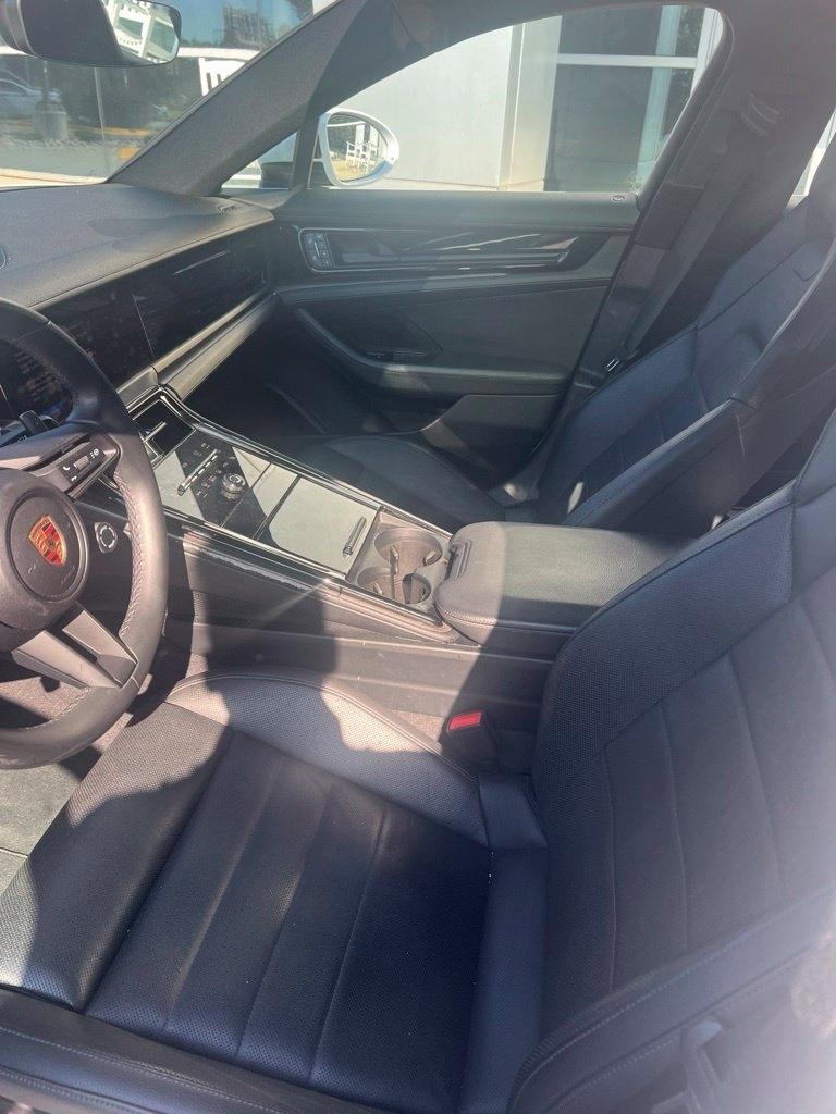 Porsche Panamera RWD 2025