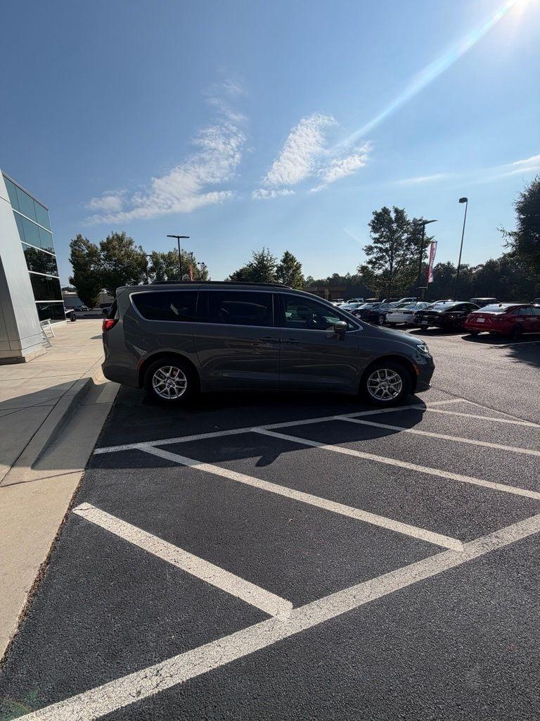 Chrysler Pacifica Touring L FWD 2022