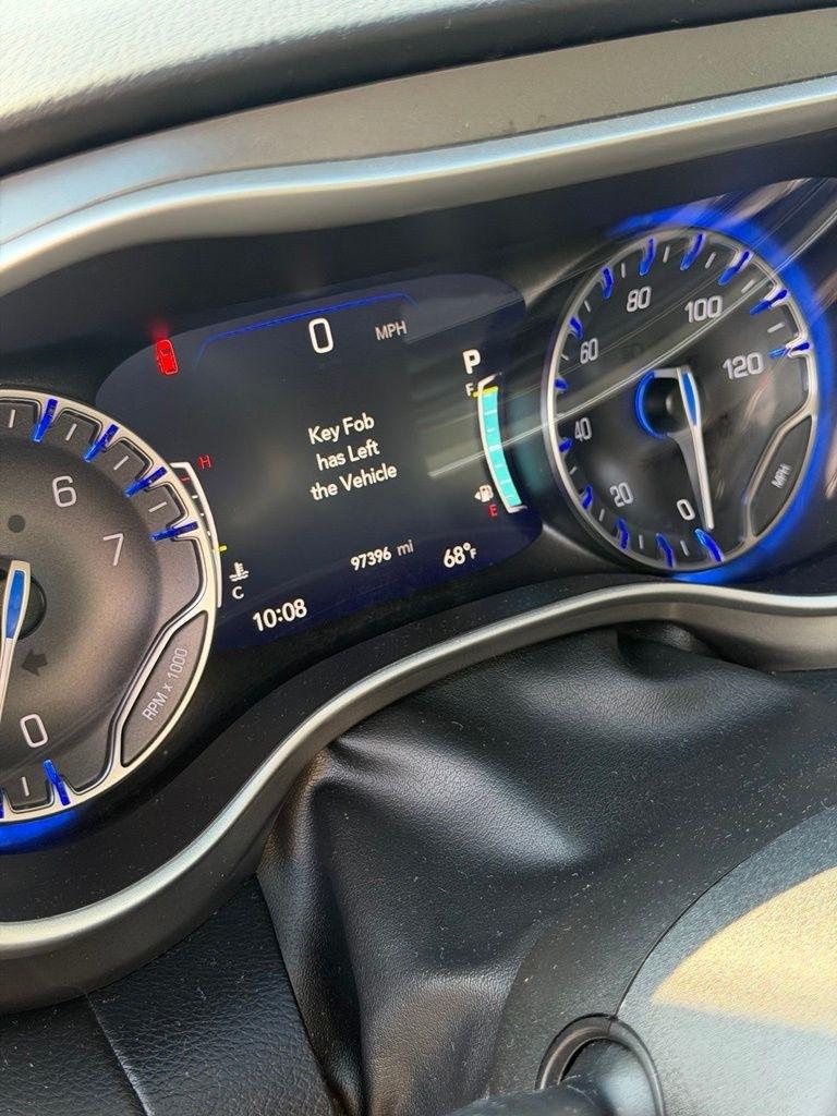 Chrysler Pacifica Touring L FWD 2022
