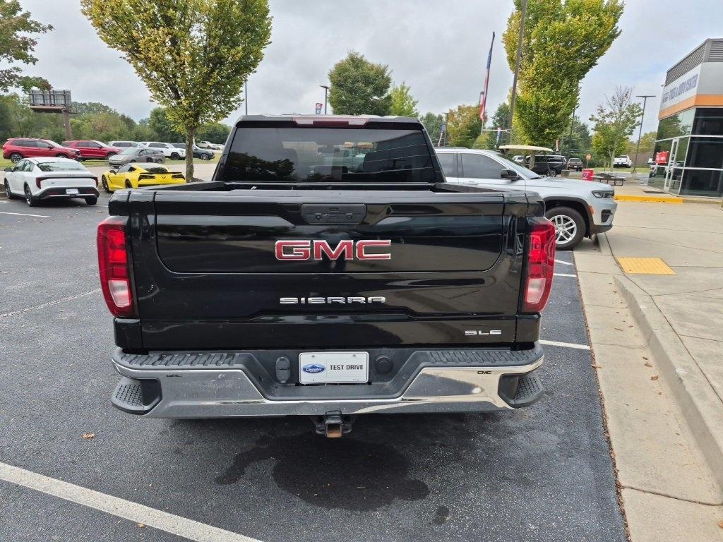 GMC Sierra 1500 4WD Crew Cab 147" SLE 2021