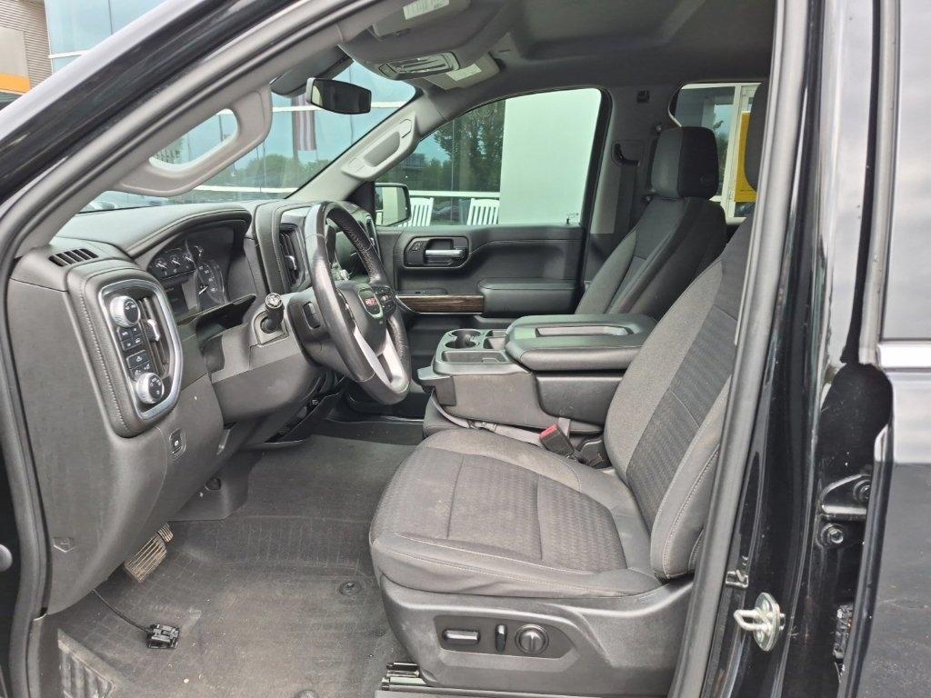 GMC Sierra 1500 4WD Crew Cab 147" SLE 2021