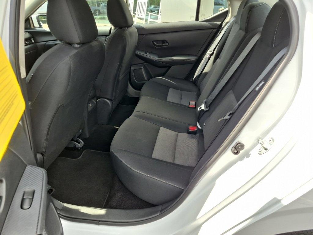 Nissan Sentra SV CVT 2025