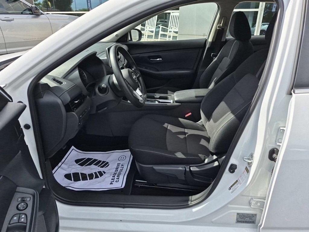 Nissan Sentra SV CVT 2025