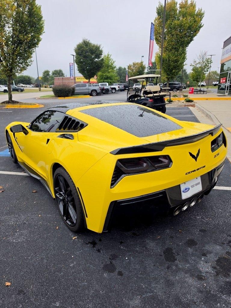 Chevrolet Corvette 2dr Stingray Z51 Cpe w/2LT 2016