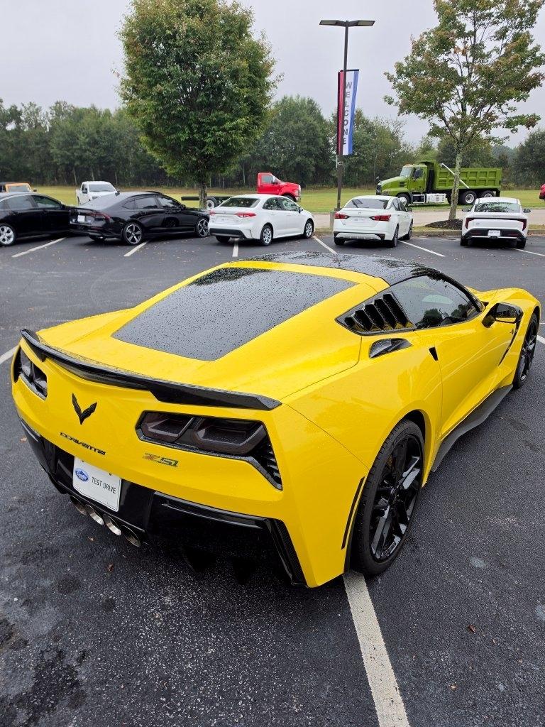 Chevrolet Corvette 2dr Stingray Z51 Cpe w/2LT 2016