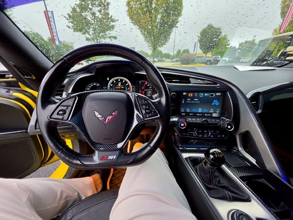 Chevrolet Corvette 2dr Stingray Z51 Cpe w/2LT 2016