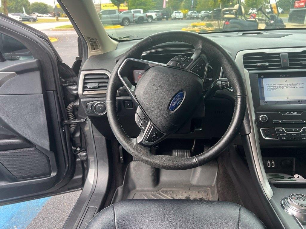 Ford Fusion SEL FWD 2019
