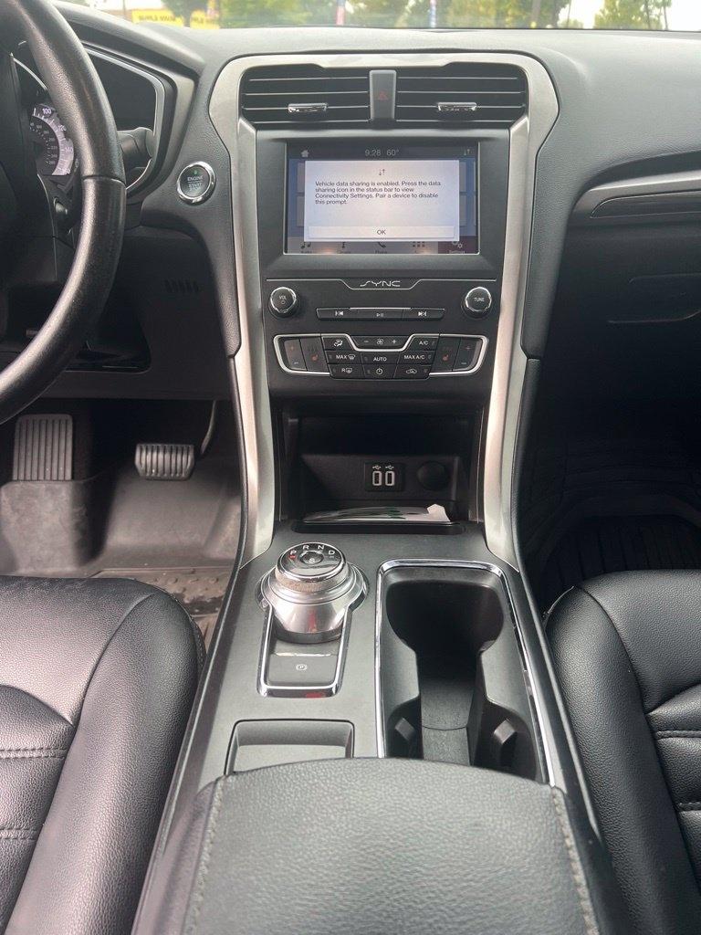 Ford Fusion SEL FWD 2019