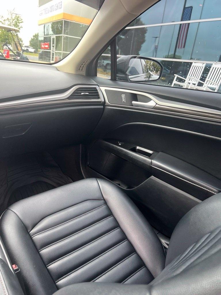 Ford Fusion SEL FWD 2019