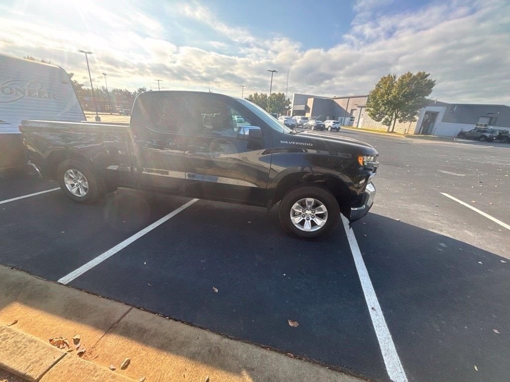 Chevrolet Silverado 1500 4WD Double Cab 147" LT 2020