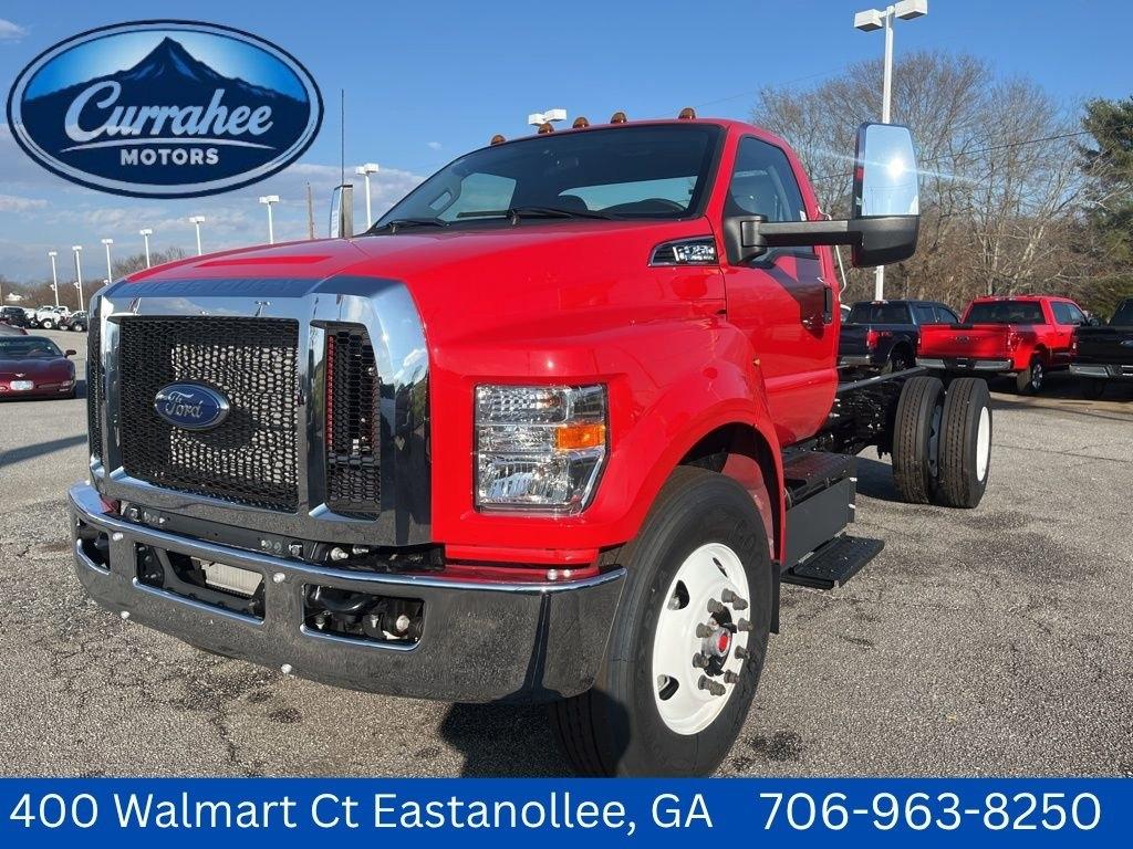 Ford F-750 Straight Frame Gas Reg Cab 2025