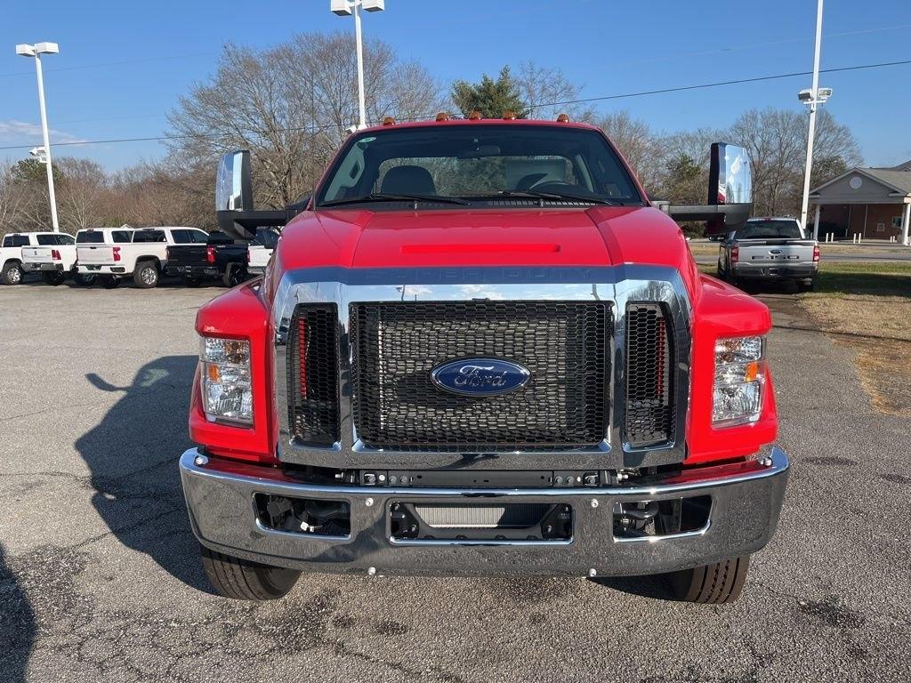 Ford F-750 Straight Frame Gas Reg Cab 2025