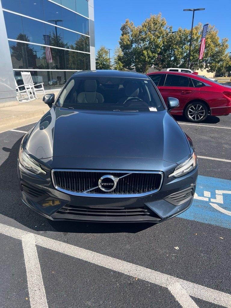Volvo S60 T5 FWD Momentum 2019